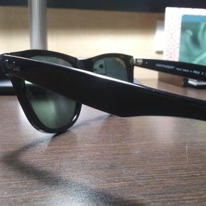Ray Ban Wayfarer Sunglasses